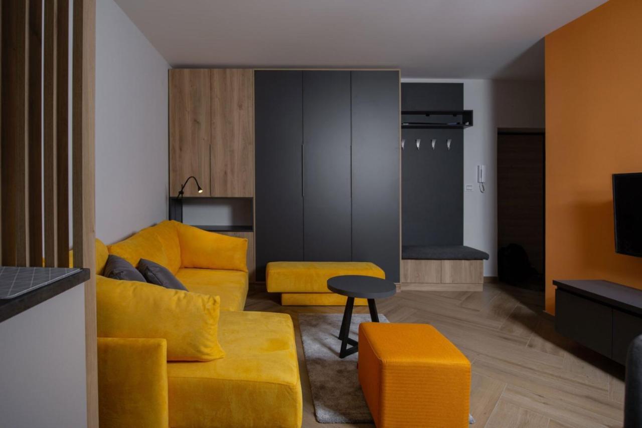 Republic Square Apartment - With Garage Новий Сад Екстер'єр фото